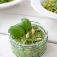 Pesto Avocado Basil vegan