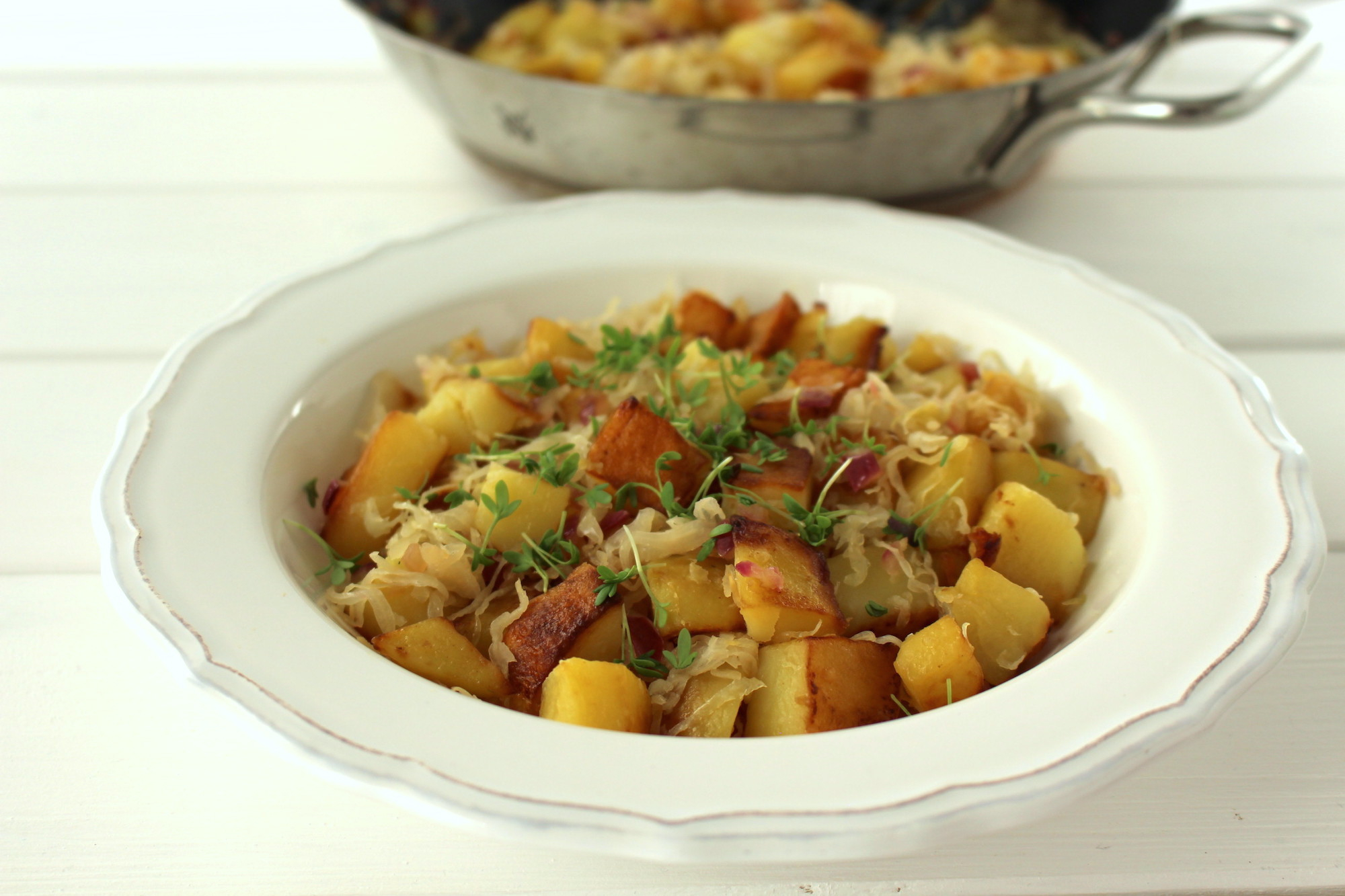 Schmeckt nach Bayern: Bratkartoffeln mit Sauerkraut - MINAMADE