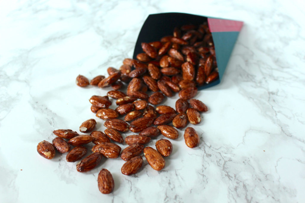 Gebrannte Mandeln Ahornsirup roasted almonds maple syrup